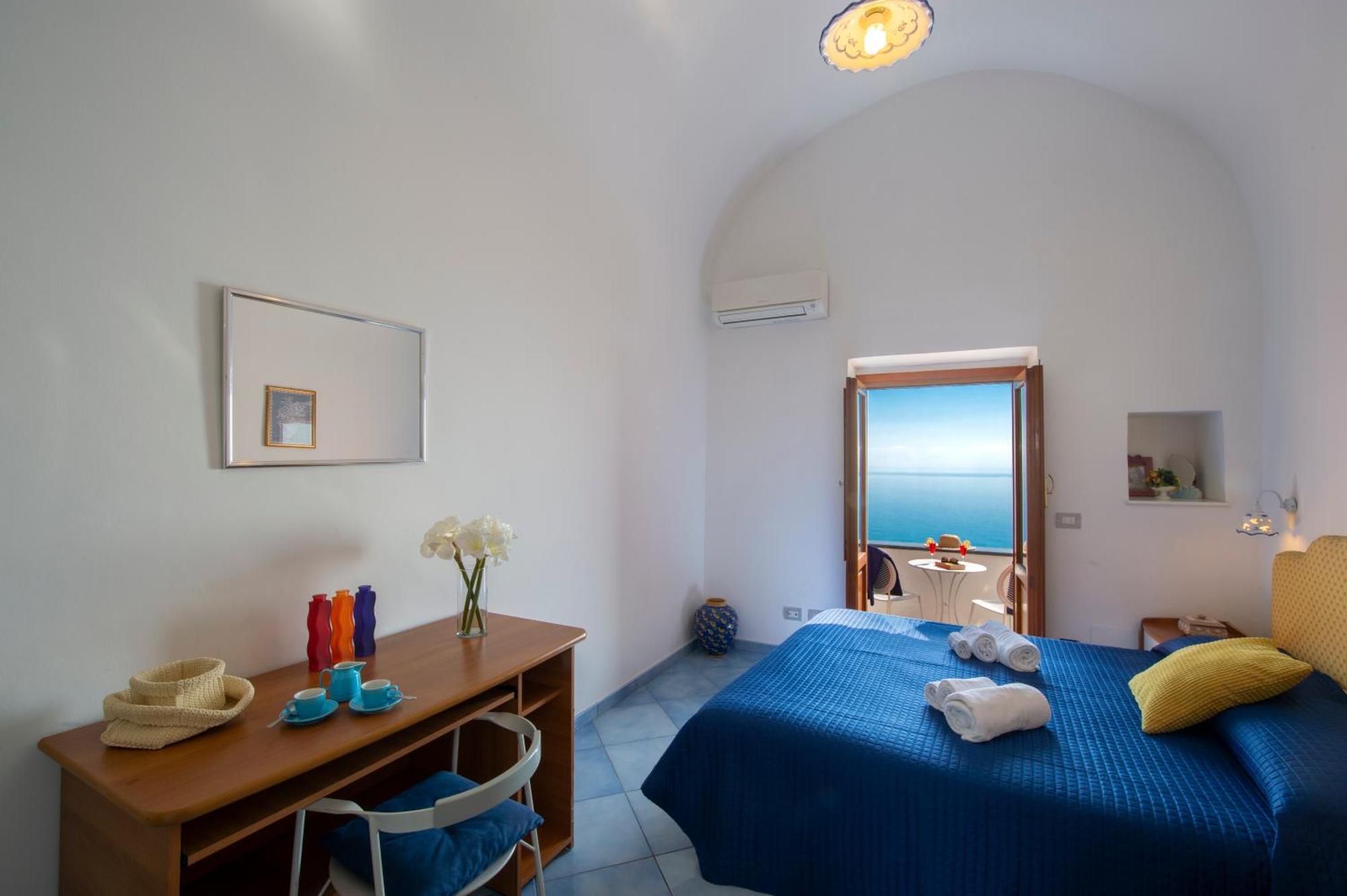 La Casa Accanto Амалфи Екстериор снимка